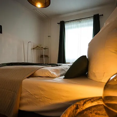 Appartement Heju - Parking - Kitchen - Netflix - Kingsize Bett à Lübeck Extérieur photo