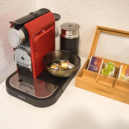 Appartement Heju - Parking - Kitchen - Netflix - Kingsize Bett à Lübeck Extérieur photo